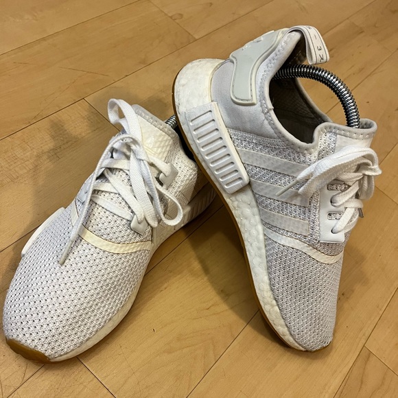 Adidas Originals NMD R1 Cloud White Gum Running - Picture 3 of 13
